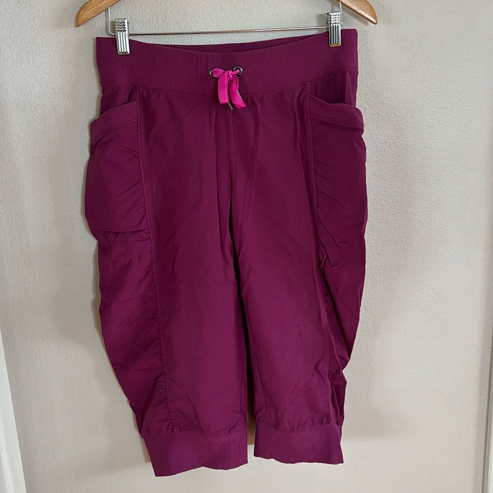 Athleta Magenta Capris with Contrast Drawstring